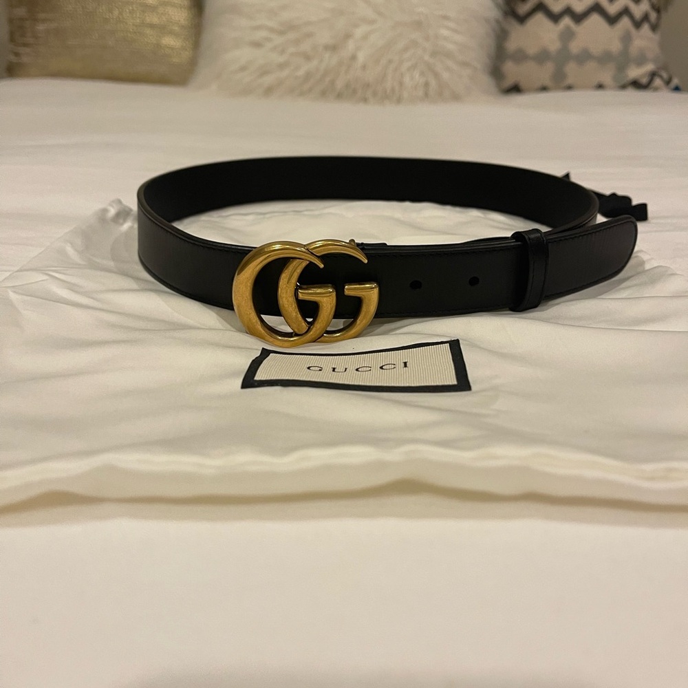 Gucci Black Leather Belt with Gold Double G Buckle